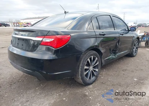 2013 Chrysler 200 Touring из США, поврежденный, VIN 1C3CCBBG1DN716476